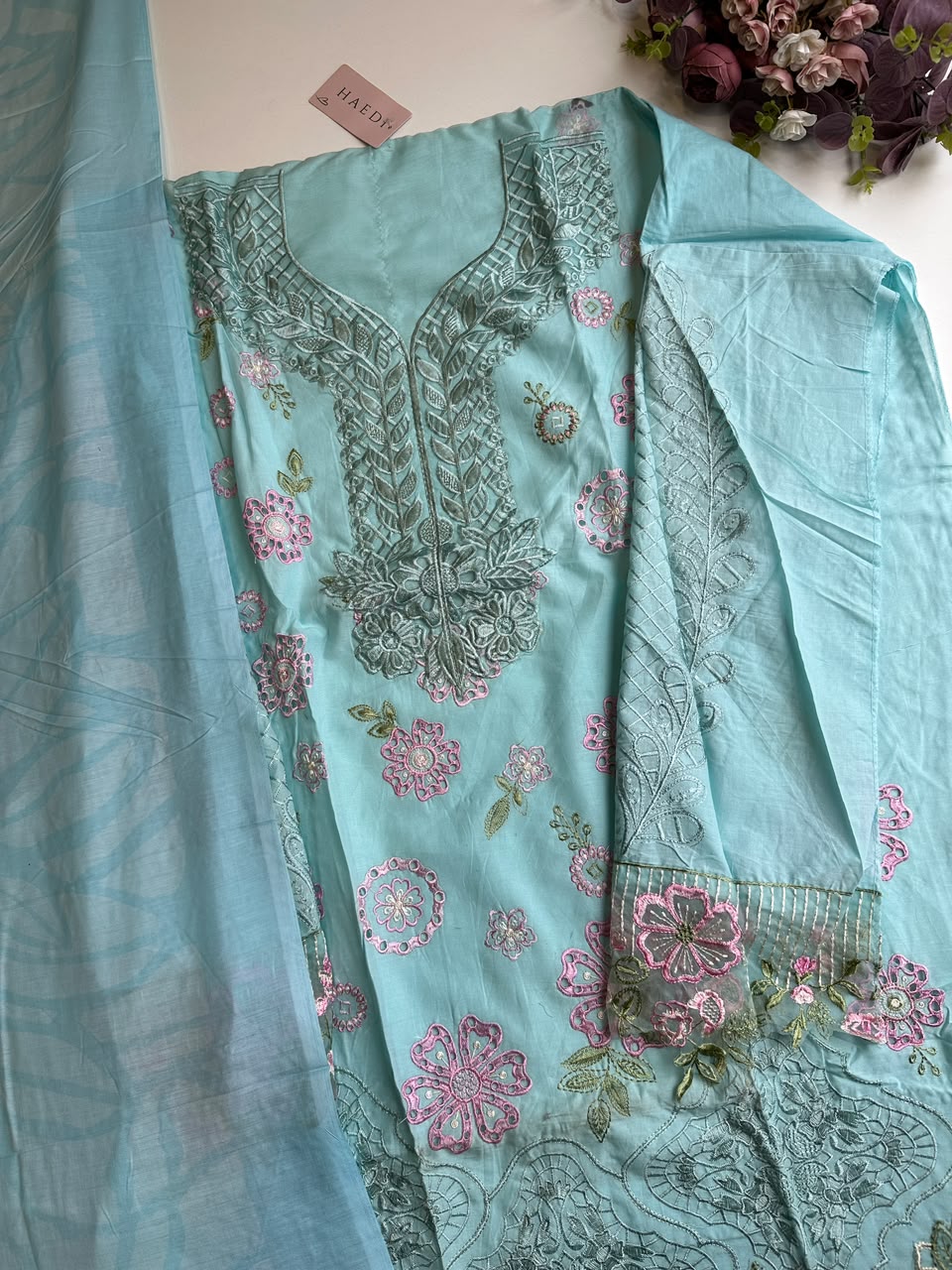17948/ CMD 56230 Unstitched suit