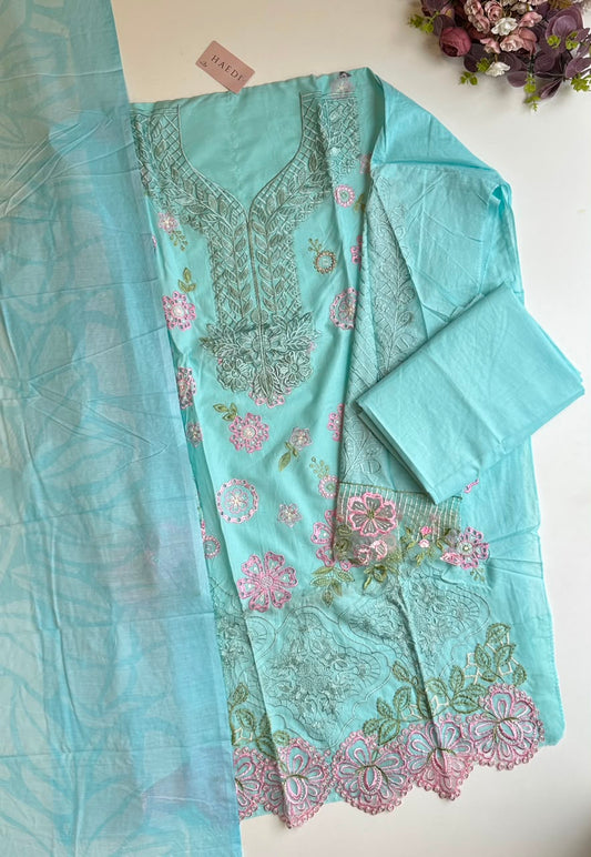 17948/ CMD 56230 Unstitched suit