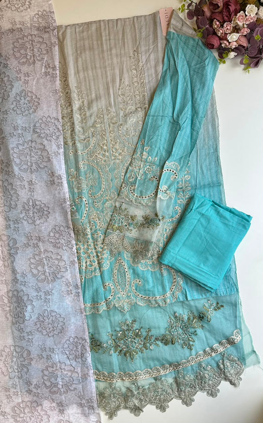 17955 / CMD 56237 Unstitched suit
