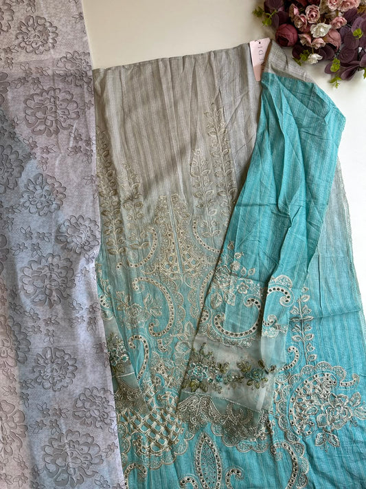 17955 Unstiched suit