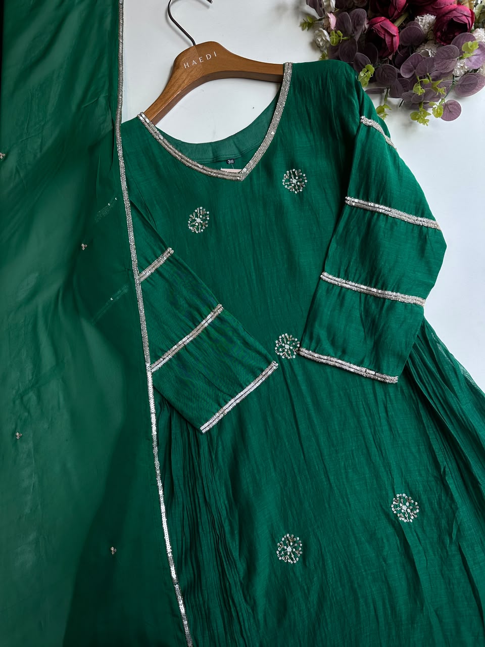 20616 / CMD 58432 Beautiful handworked mulchanderi suit