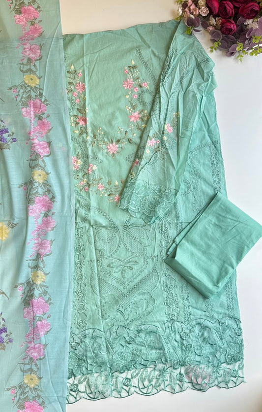 17956 Unstiched suit