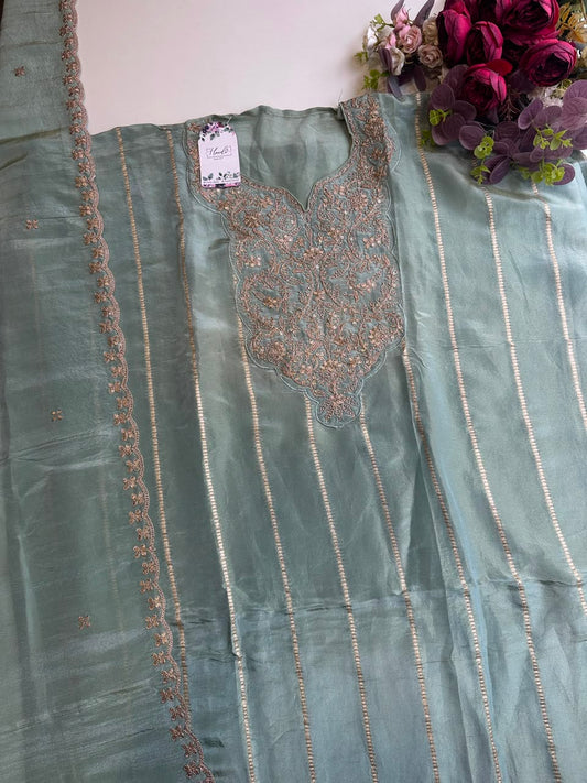 15506 Semistiched suit