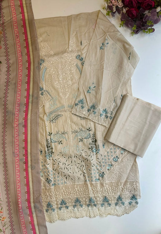 17953 Unstiched suit