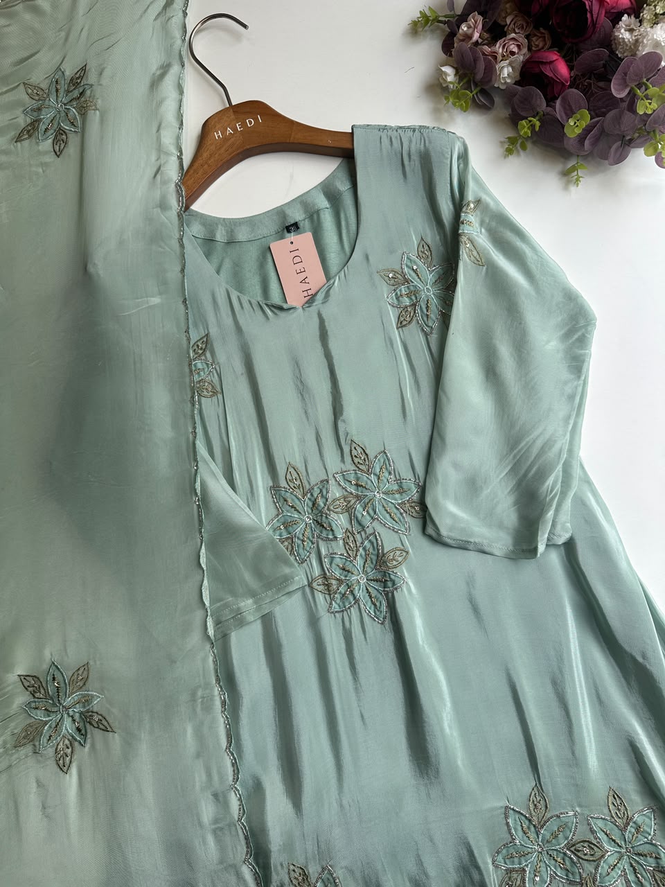 20612 Beautiful handworked anarkali