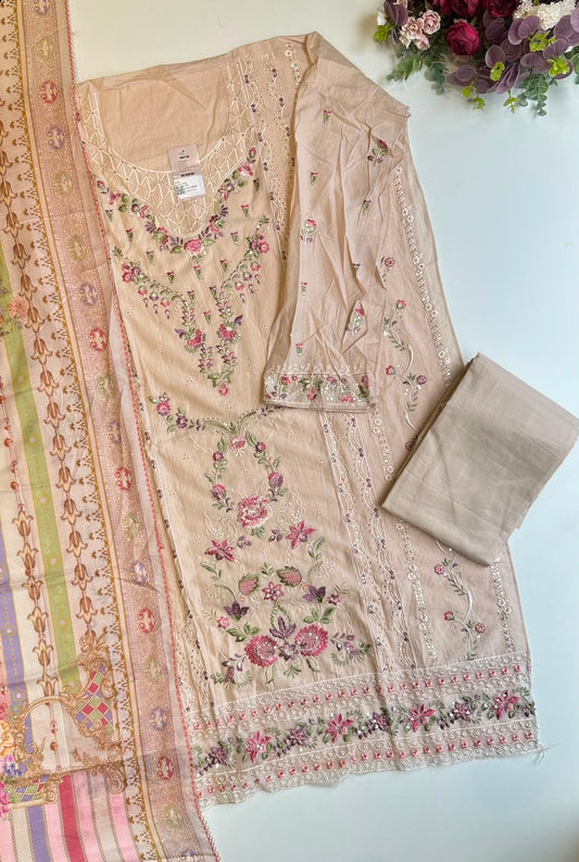 17951 Unstiched suit