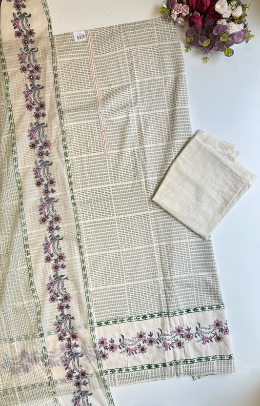 16512  Unstiched suit
