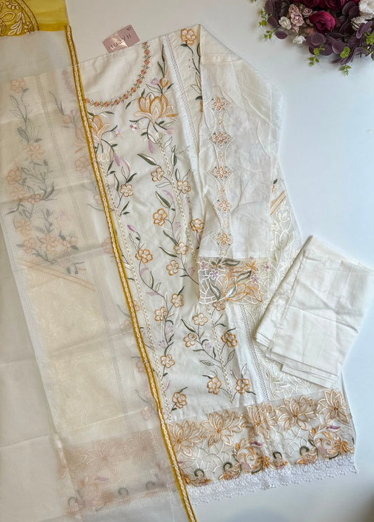 17948 Semistiched suit