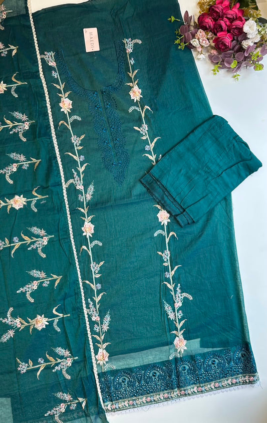 19209 Unstiched suit