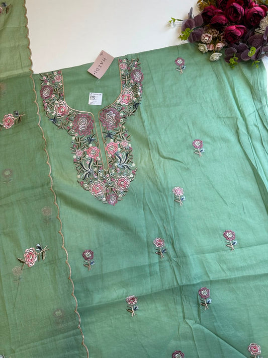 19199 Unstiched suit