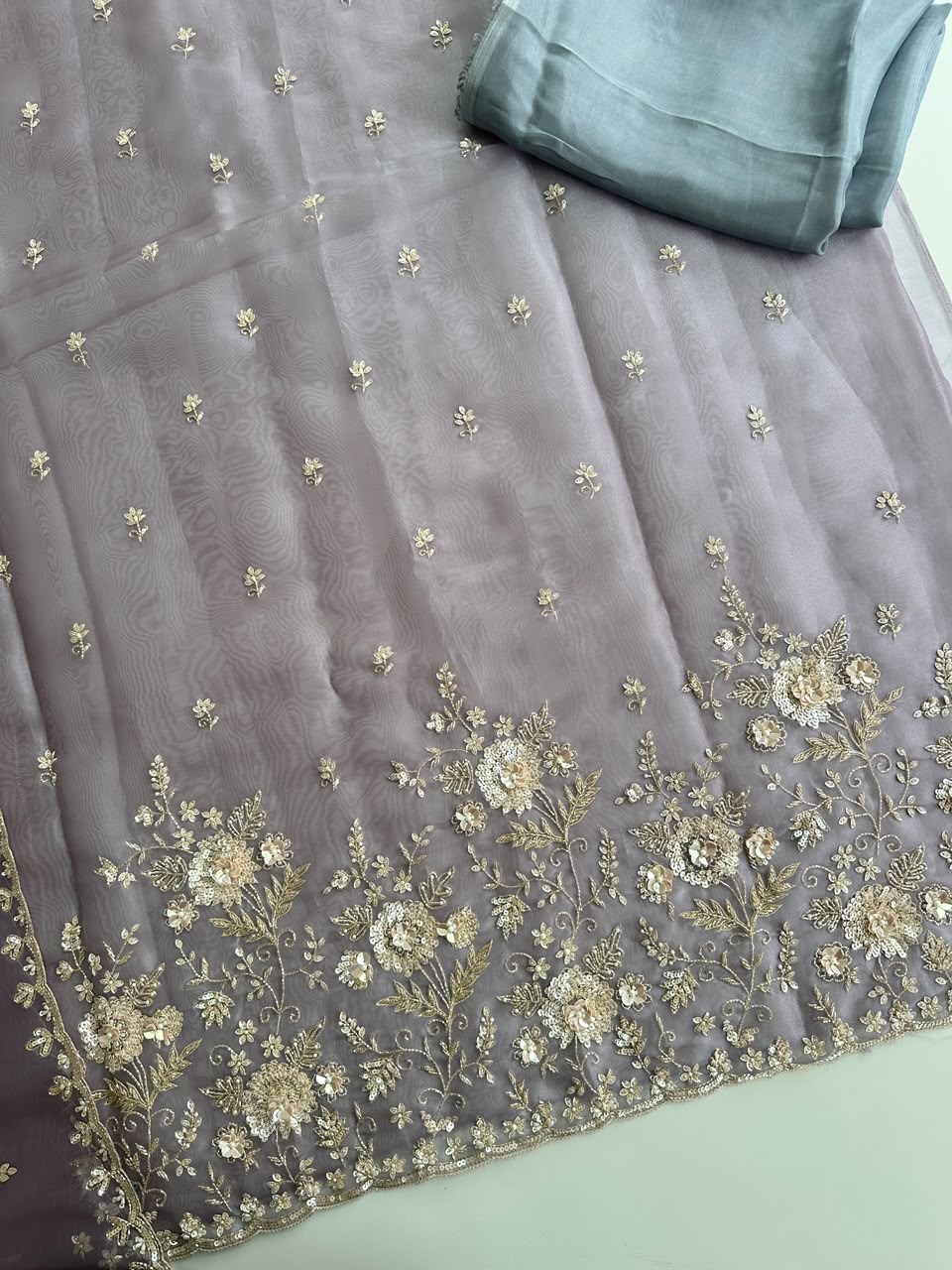 16510 Premium heavy handworked unstiched suit