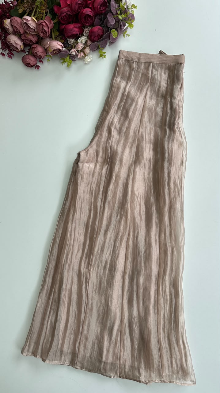 20657 Premium handworked suit