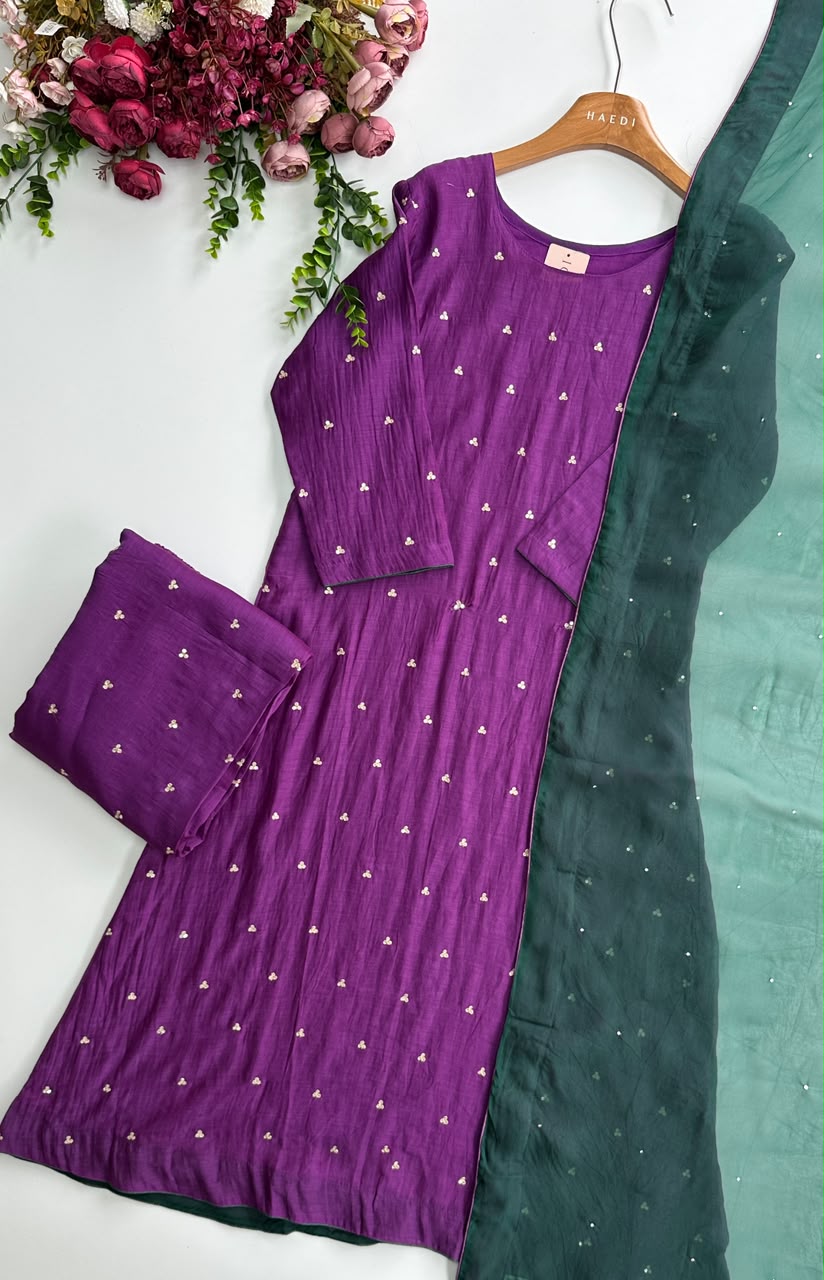 20693 / CMD 58484 Premium mulchanderi partywear suit
