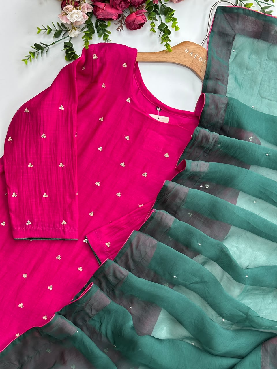 20693 / CMD 58484 Premium mulchanderi partywear suit