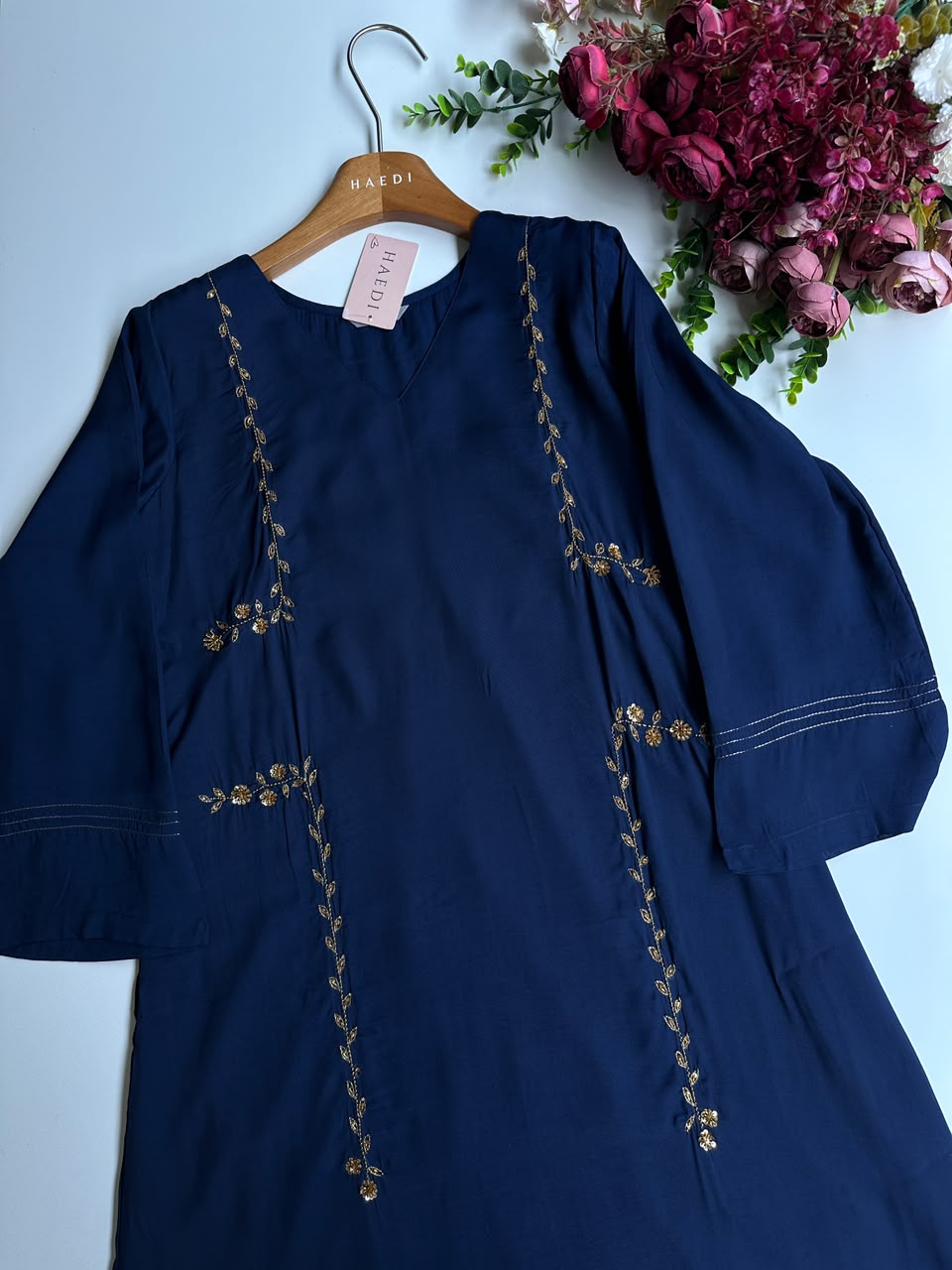 20859 Beautiful handworked partywear suit