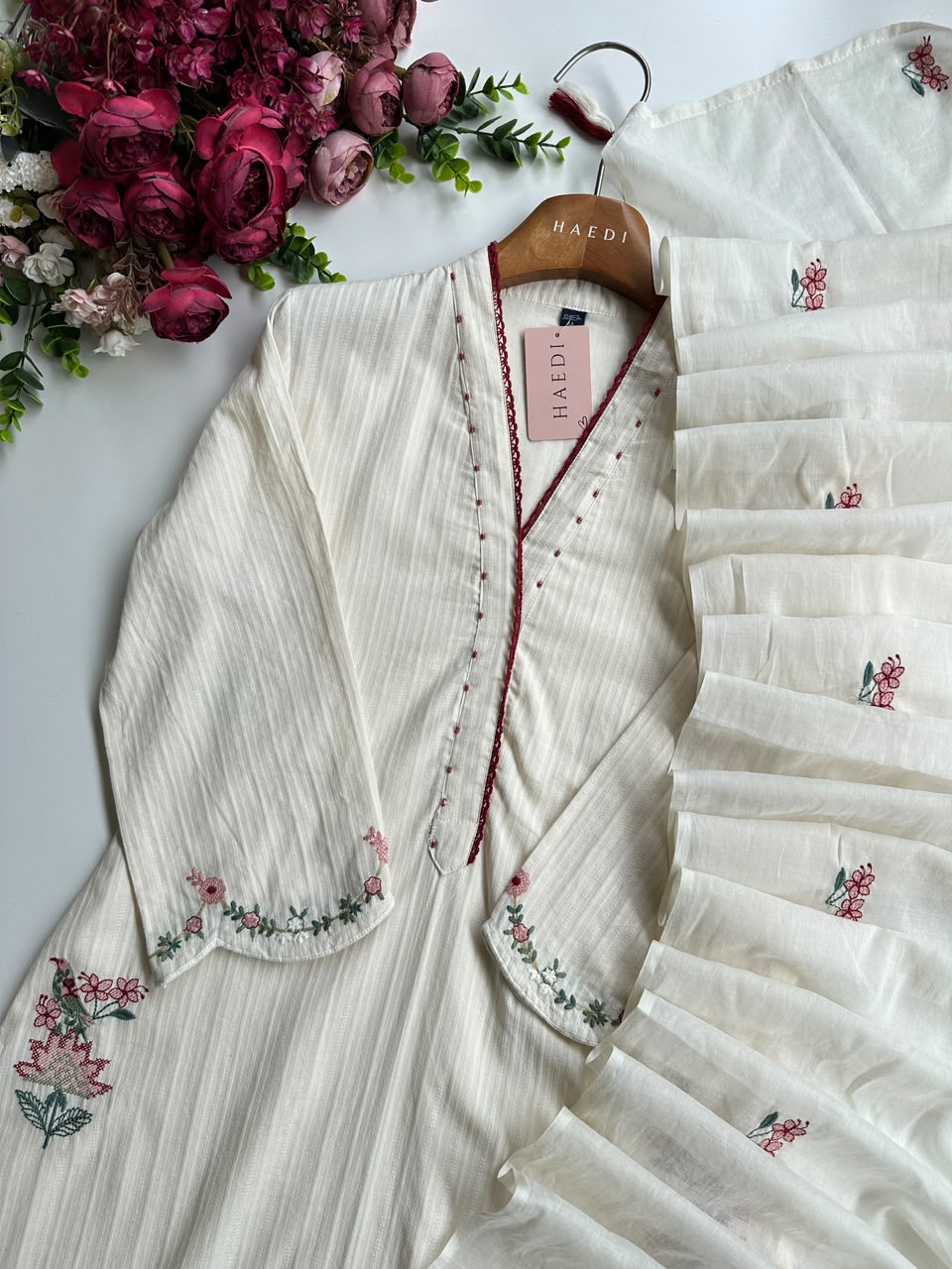 20684 Beautiful embroidered suit