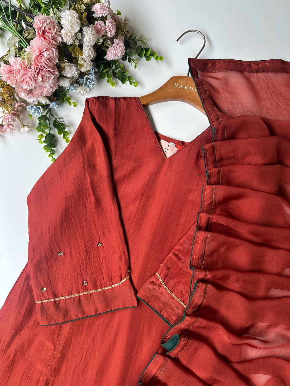 20861  Beautiful designer suit