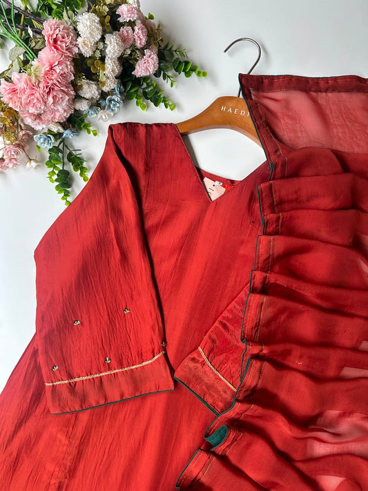 20861  Beautiful designer suit
