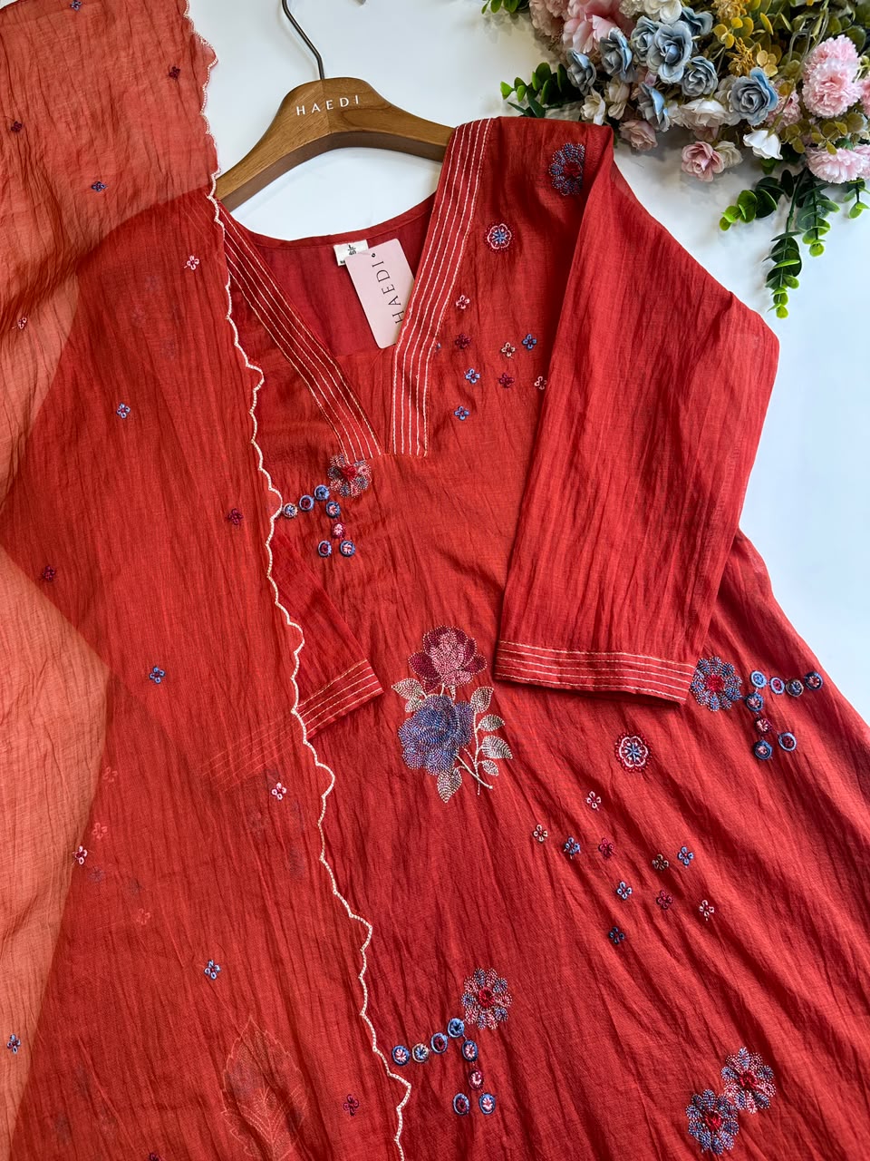 20633 / CMD 58433 Beautiful embroidered Aline suit