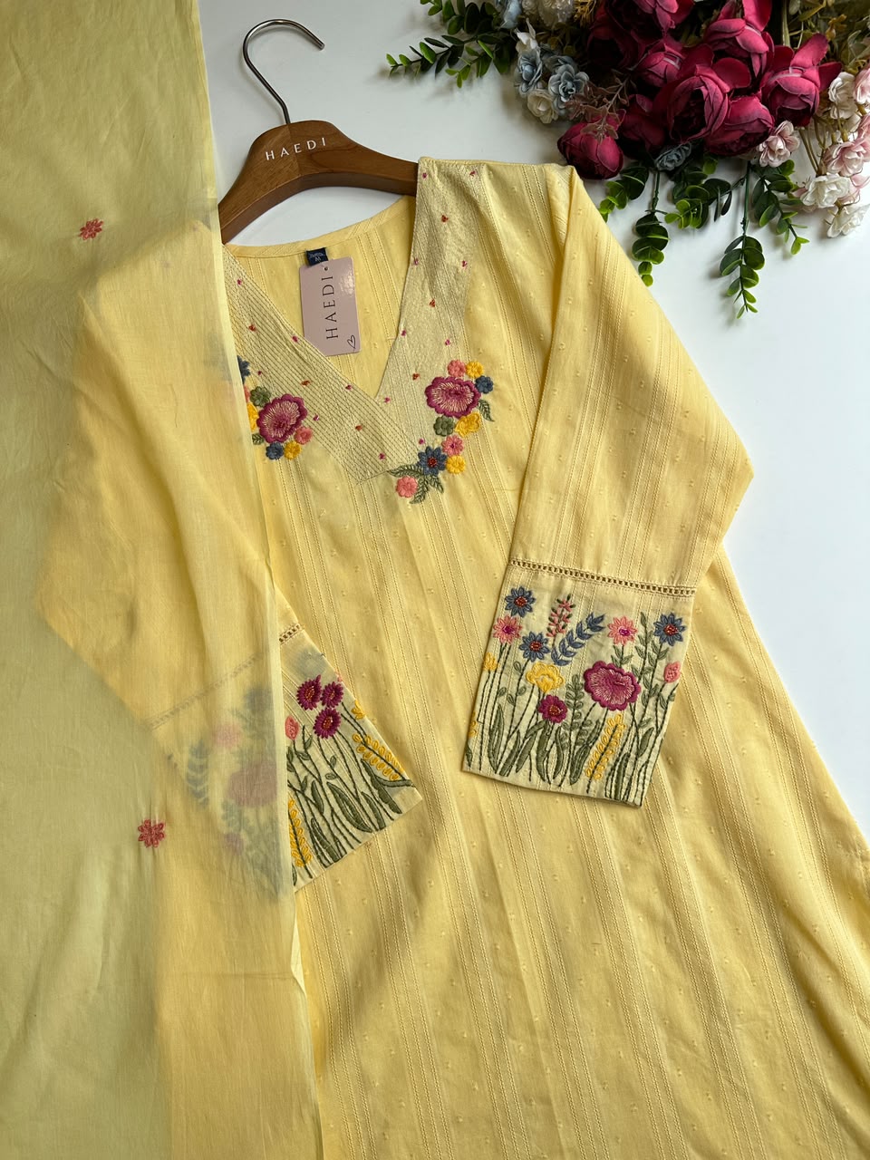 20690 Beautiful embroidered suit