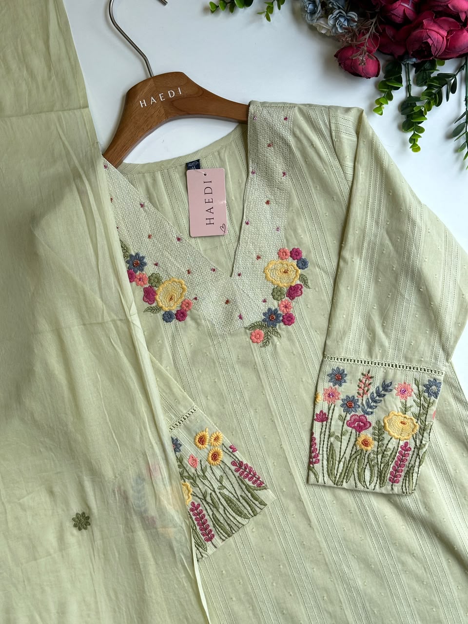20690 Beautiful embroidered suit