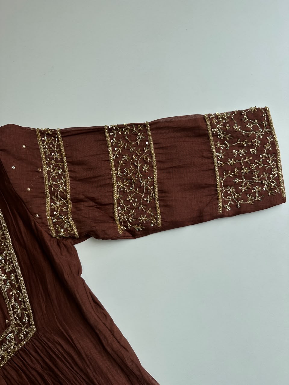 20897 /CMD 58665 Premium handworked malai chanderi suitJ