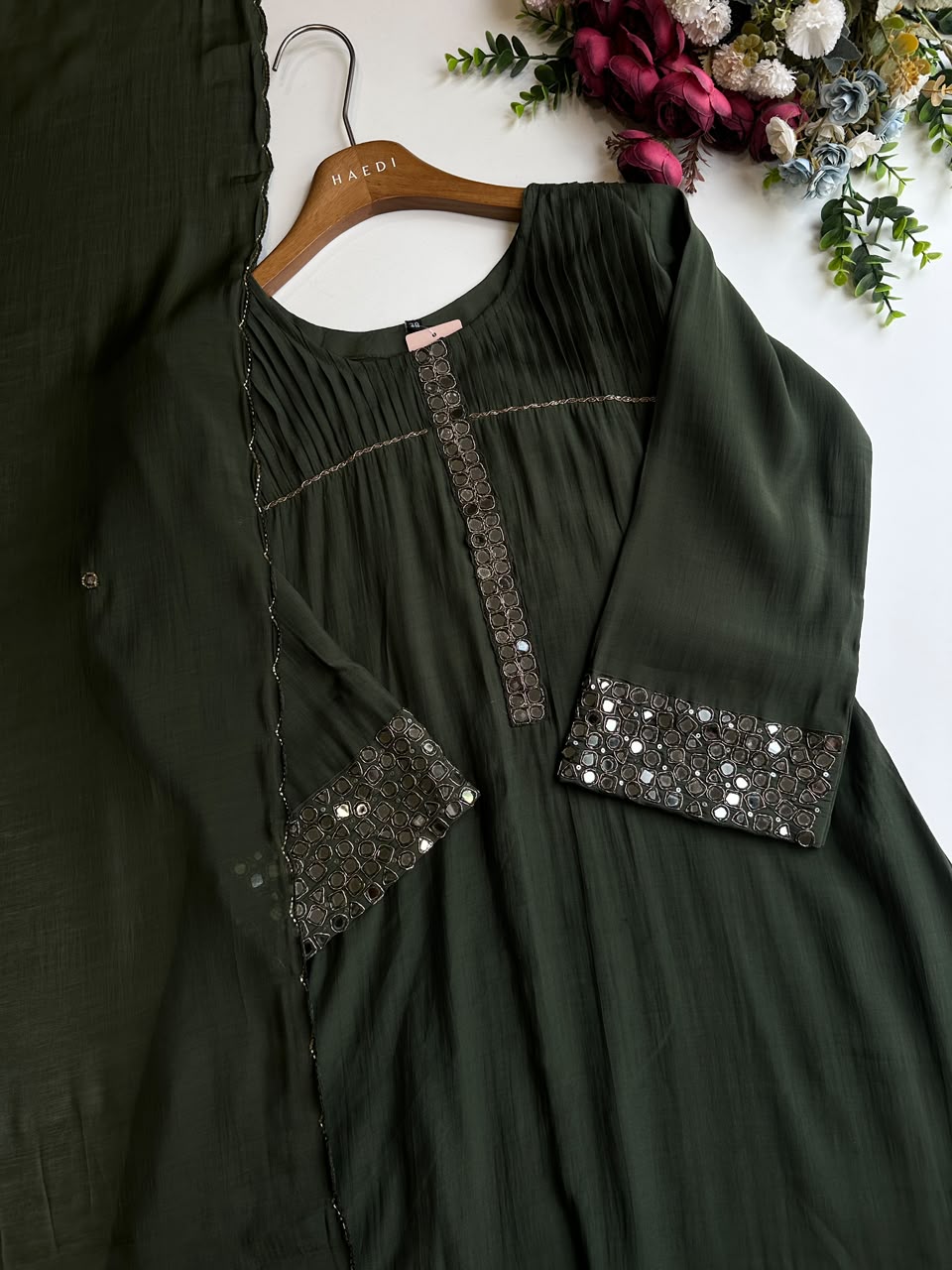 20895/CMD 58663 Beautiful suit set