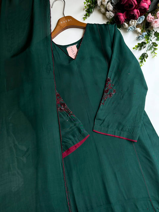 20914 Beautiful designer suit