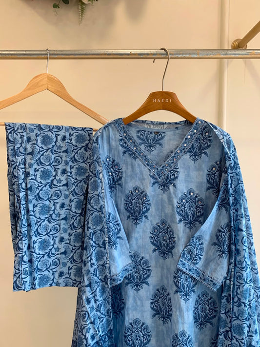 CMD 58290 Beautiful Cotton Suit