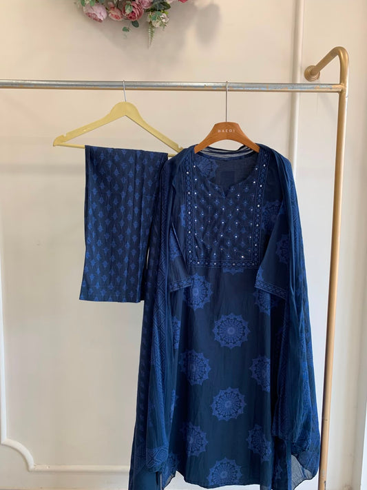 CMD 58168 Beautiful Cotton Suit