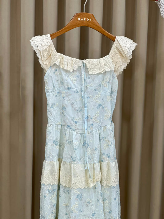 20791  Beautiful dress