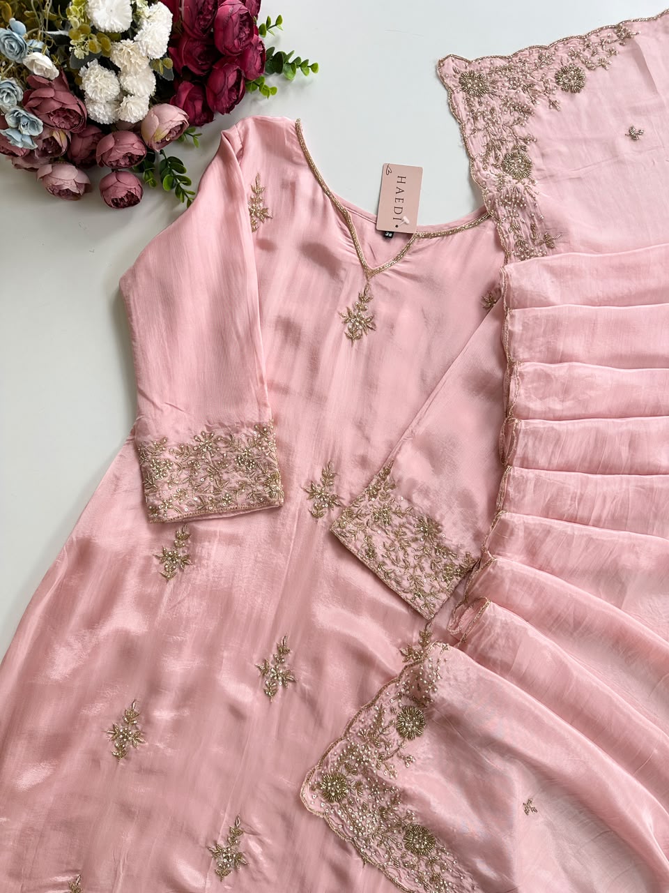 21026 Beautiful partywear suit with handwork