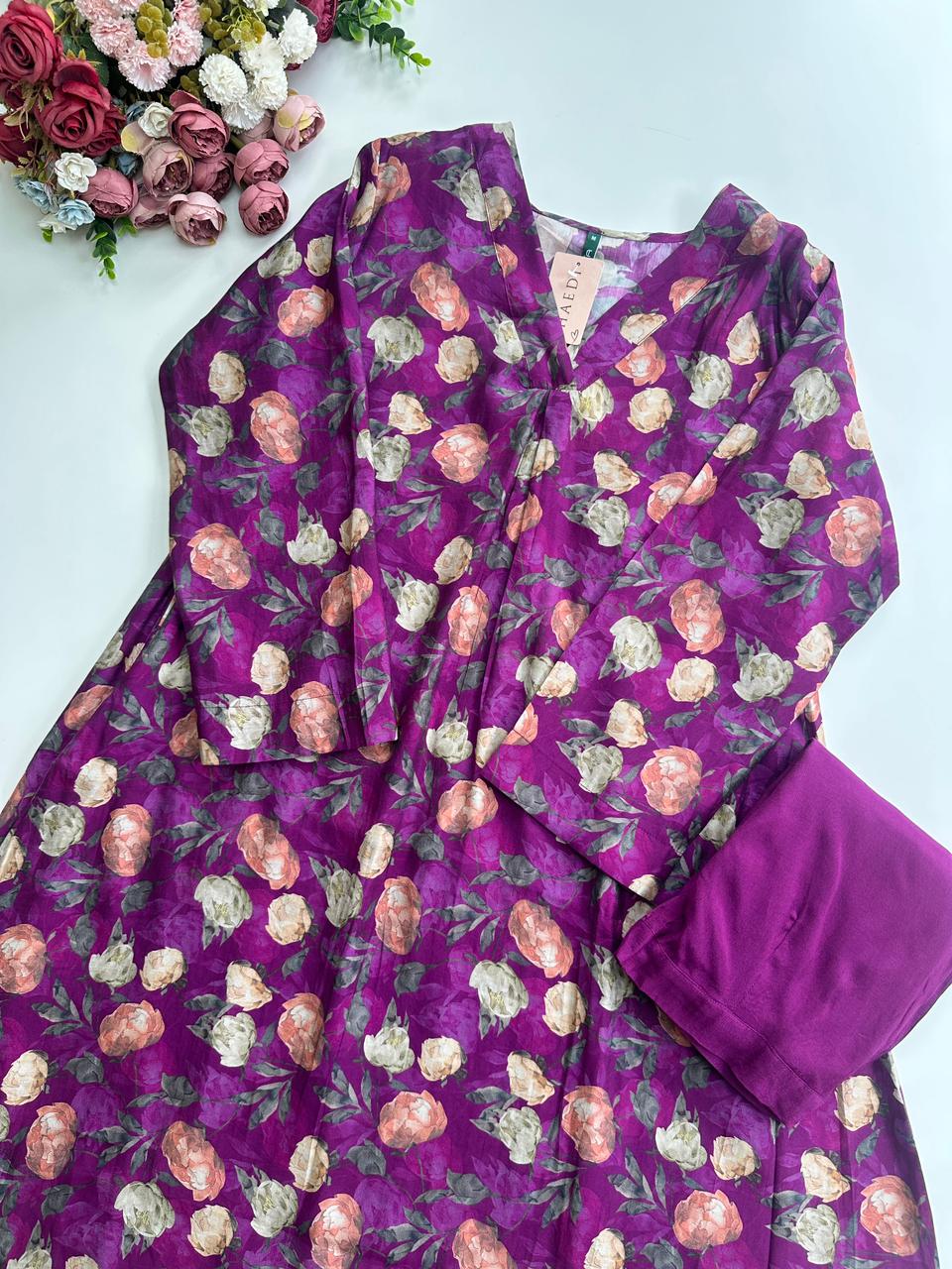 20978 Beautiful kurta pant set