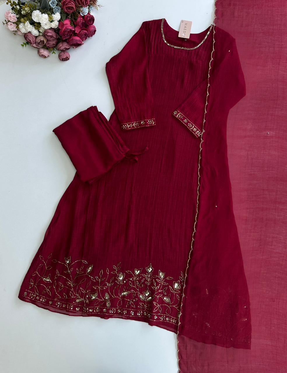 21025/CMD 58773 Beautiful malai chanderi suit