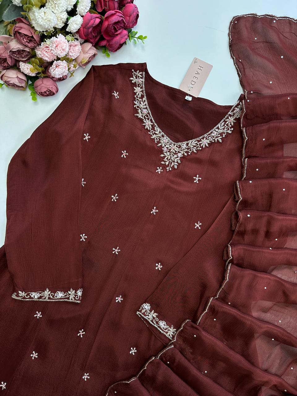21009 Beautiful partwear gown with handwork