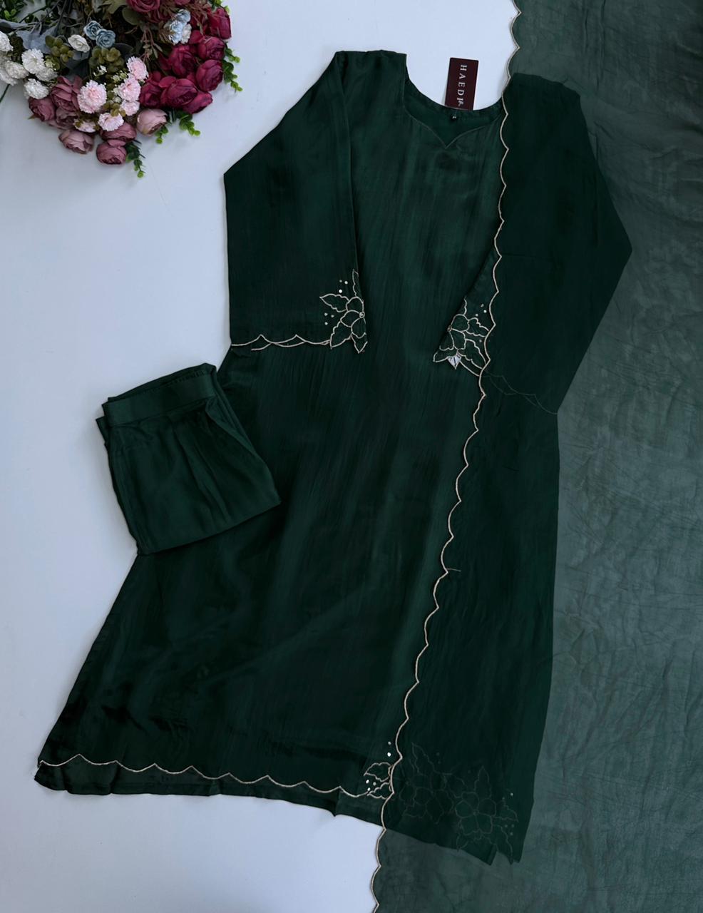 21047 Beautiful embroidered designer suit