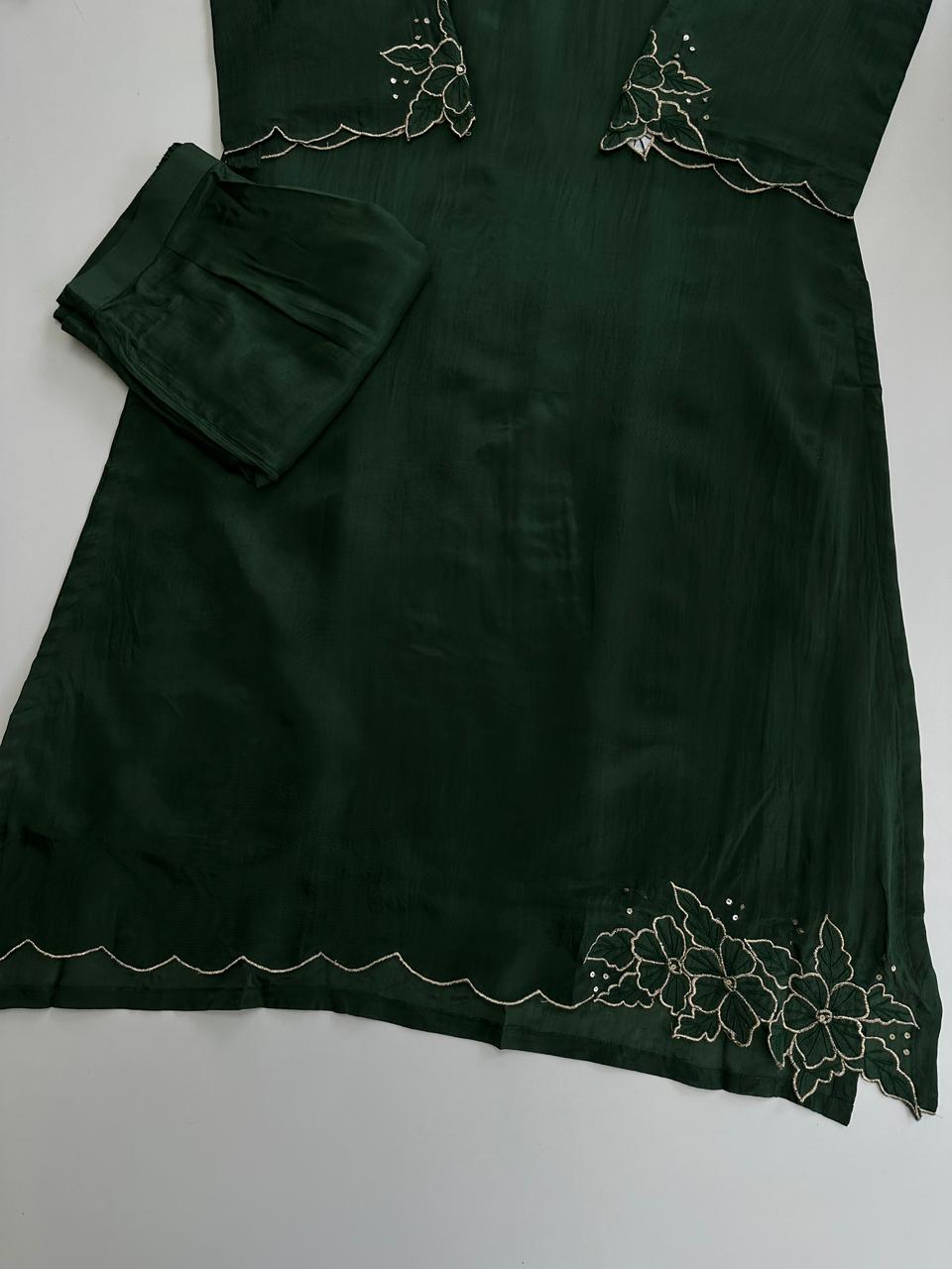 21047 Beautiful embroidered designer suit