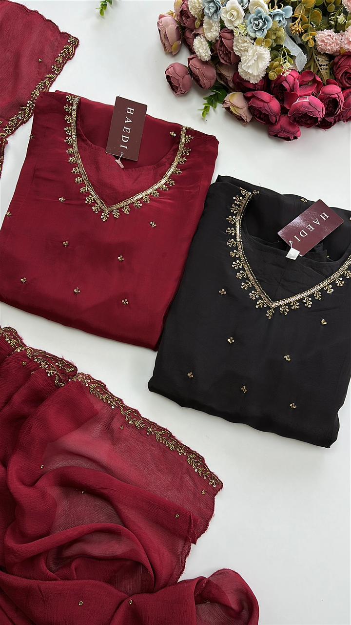 21137 Beautiful handworked suit