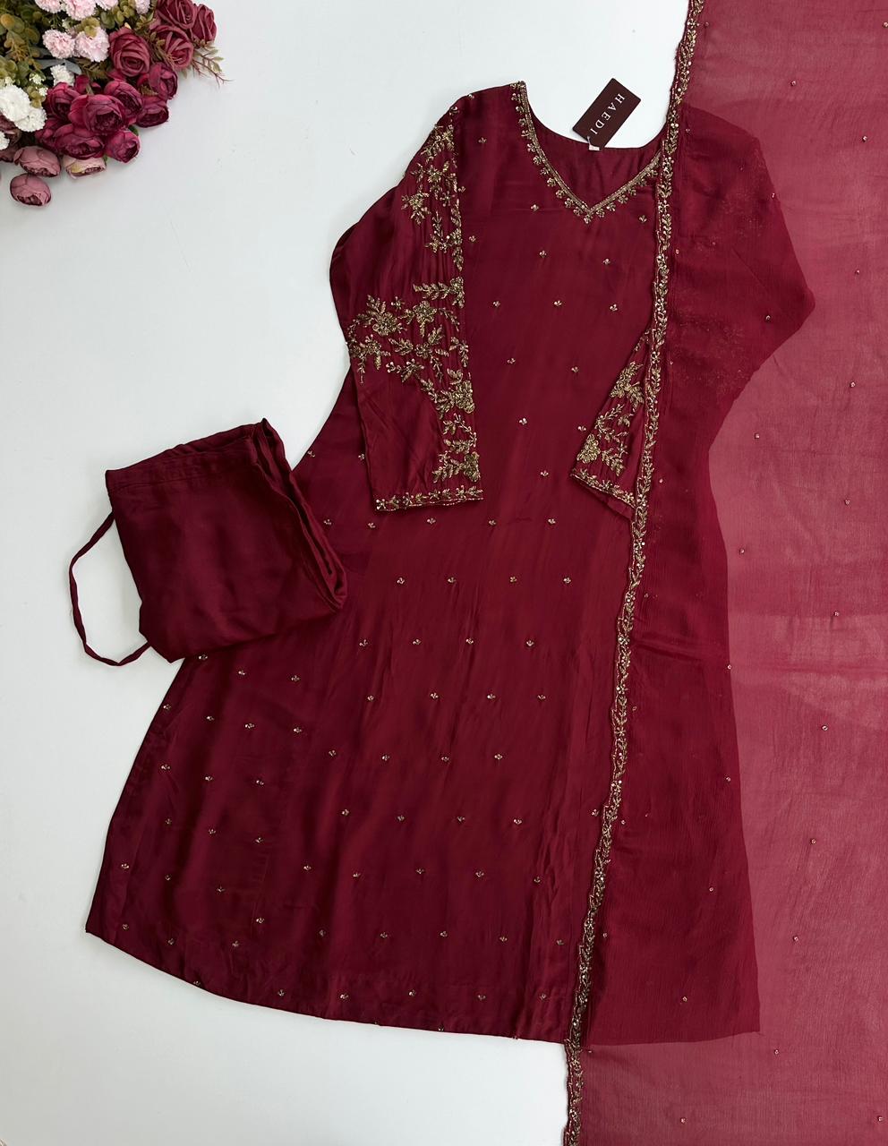 21137 Beautiful handworked suit