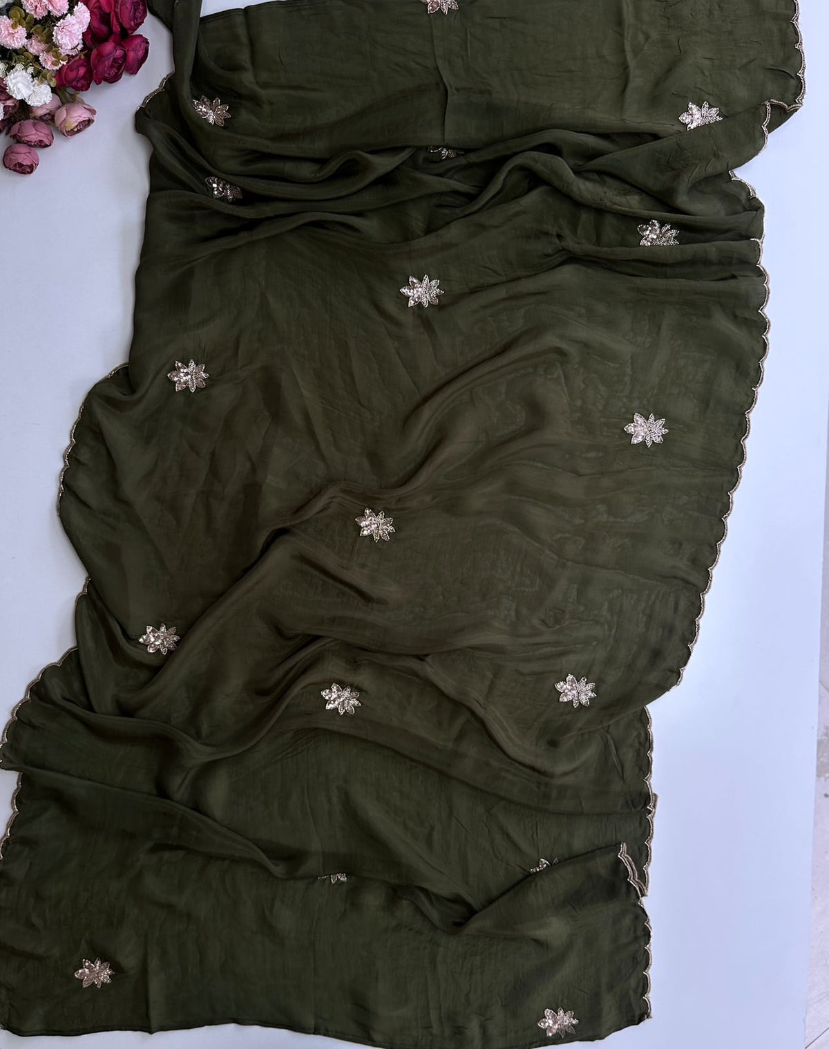 21133 beautiful handworked suit