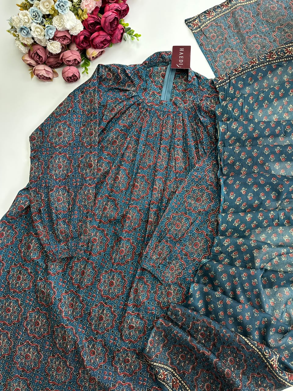 21041 Beautiful cotton suit
