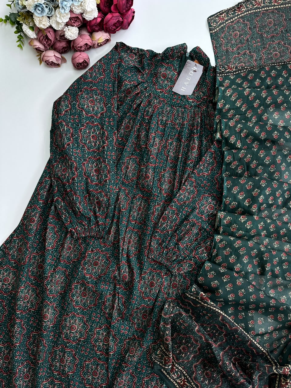 21041 Beautiful cotton suit