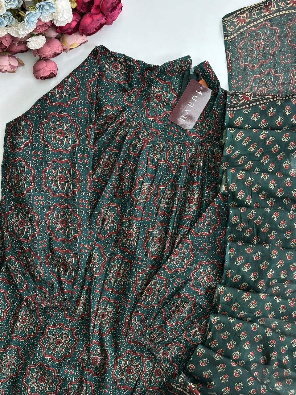 21041 Beautiful cotton suit