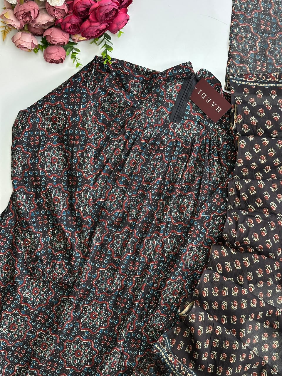 21041 Beautiful cotton suit