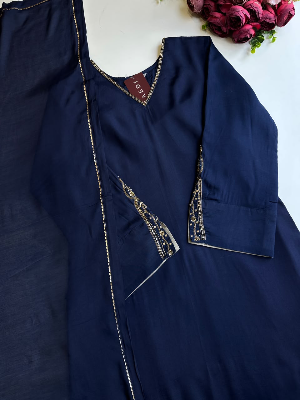 21210 Beautiful Designer Suit