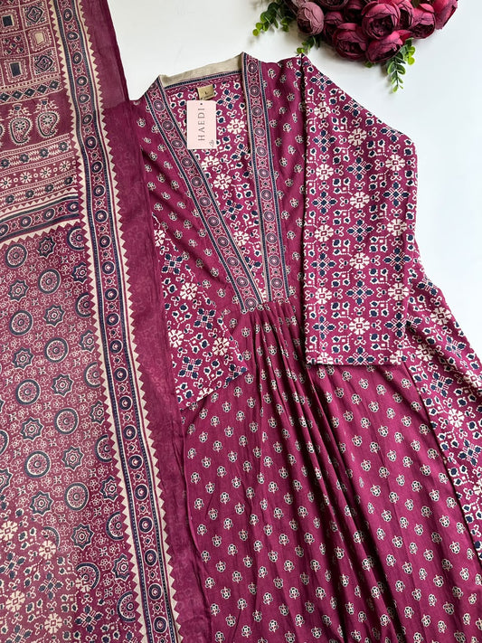 21003 Beautiful Cotton suit