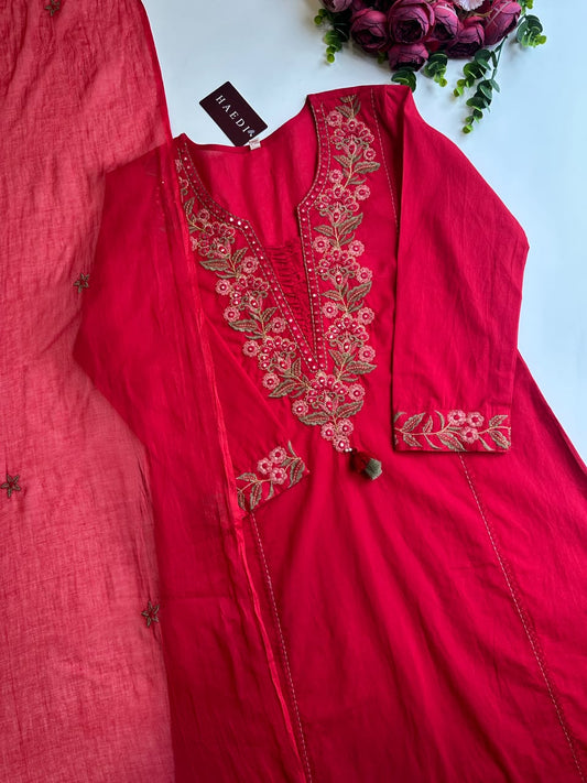 21221 Beautiful embroidered cotton suit