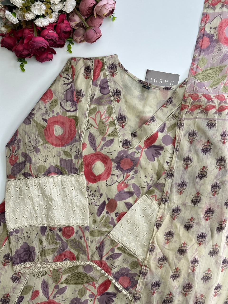 21244 Beautiful Cottob suit with pakistani suit