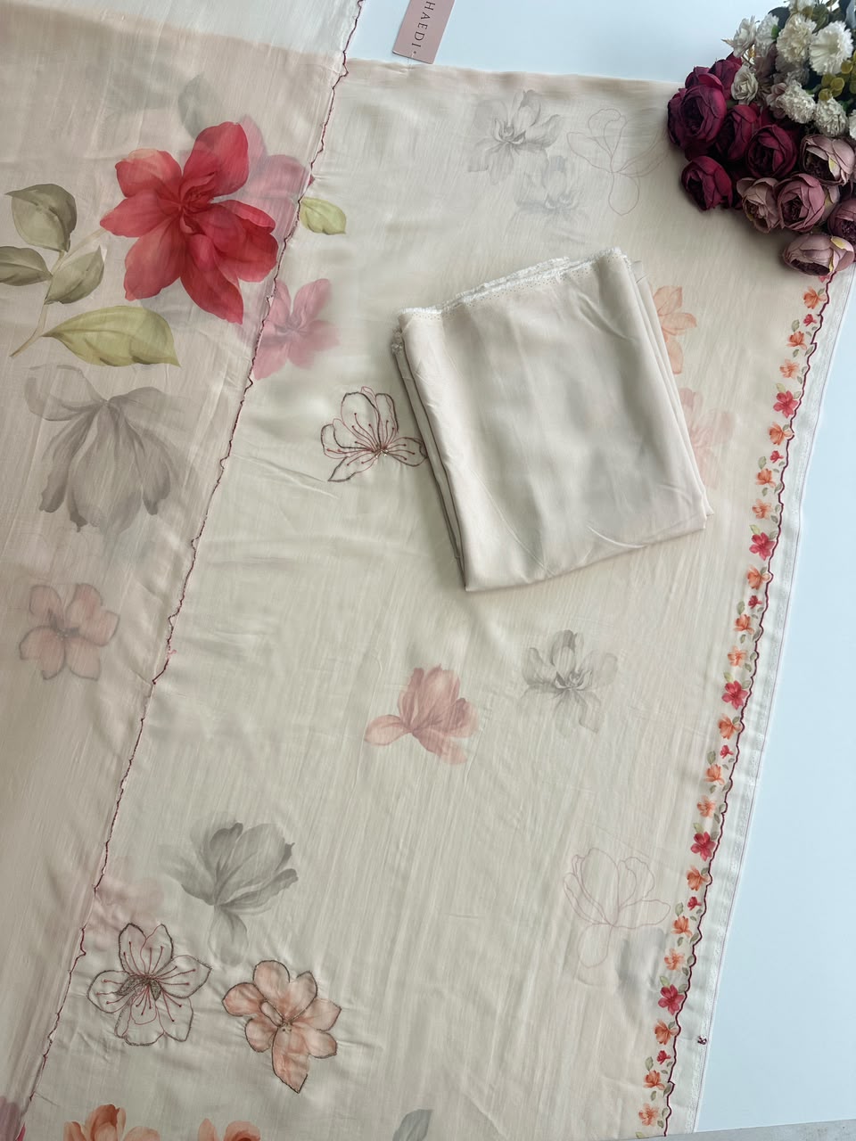20888 Premium unstiched suit