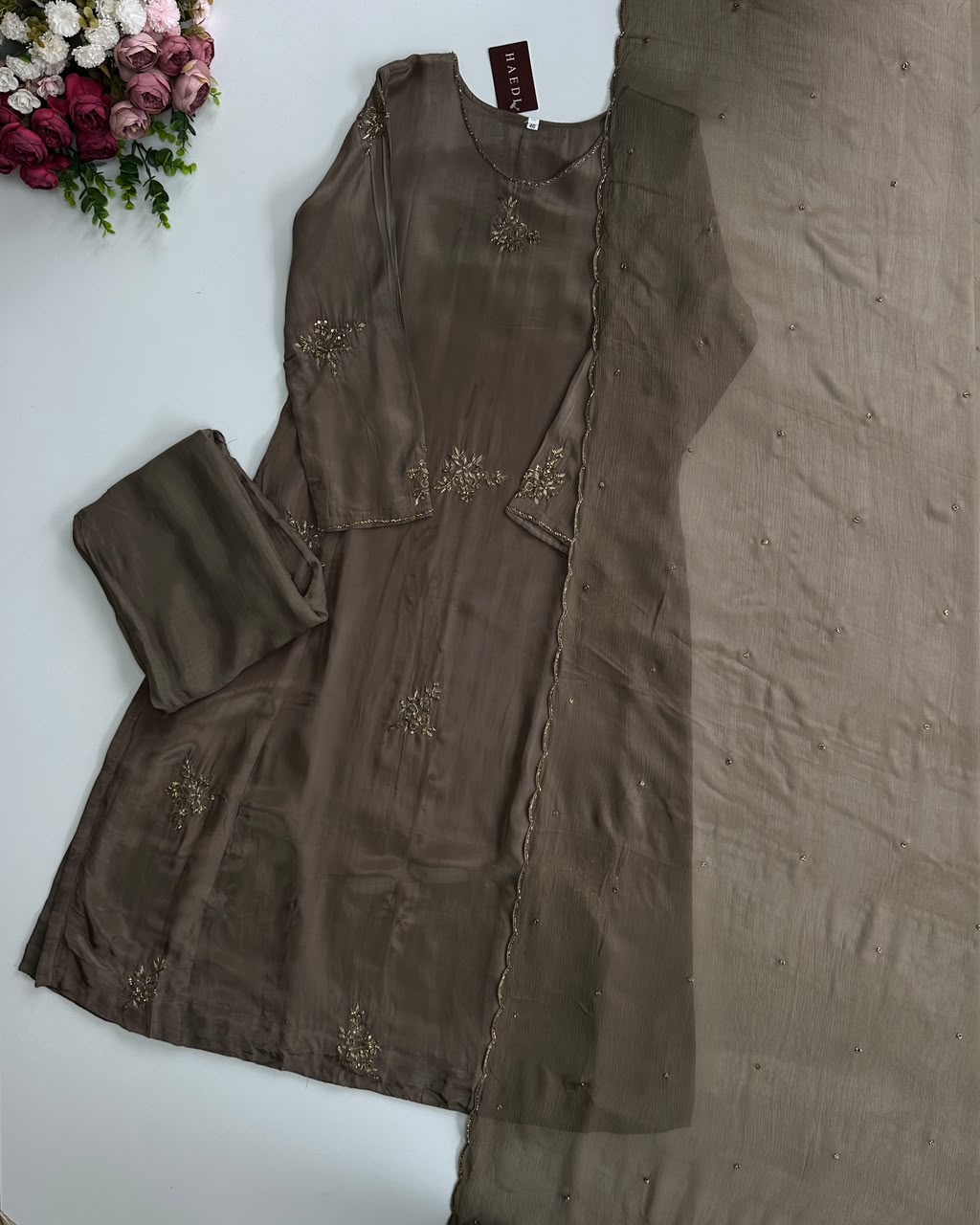 21300 Beautiful handworked partywear suit